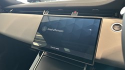 LAND ROVER RANGE ROVER EVOQUE 1.5 P270e Hoxton Edition 5dr Auto 5703715