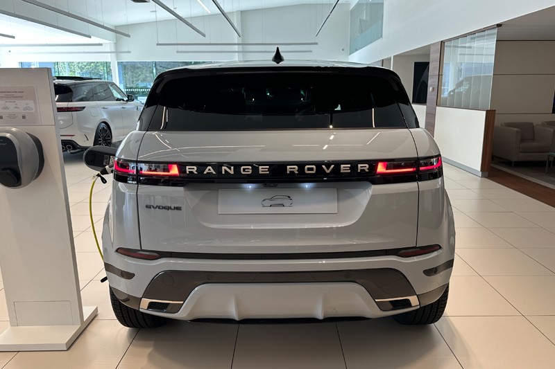  LAND ROVER RANGE ROVER EVOQUE 1.5 P270e Hoxton Edition 5dr Auto 5703703