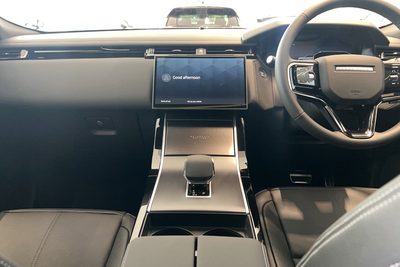 LAND ROVER RANGE ROVER VELAR 2.0 D200 MHEV Belgravia Edition 5dr Auto 5860073