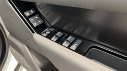LAND ROVER RANGE ROVER VELAR 2.0 D200 MHEV Belgravia Edition 5dr Auto 5860078
