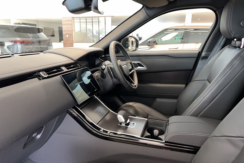  LAND ROVER RANGE ROVER VELAR 2.0 D200 MHEV Belgravia Edition 5dr Auto 5860091