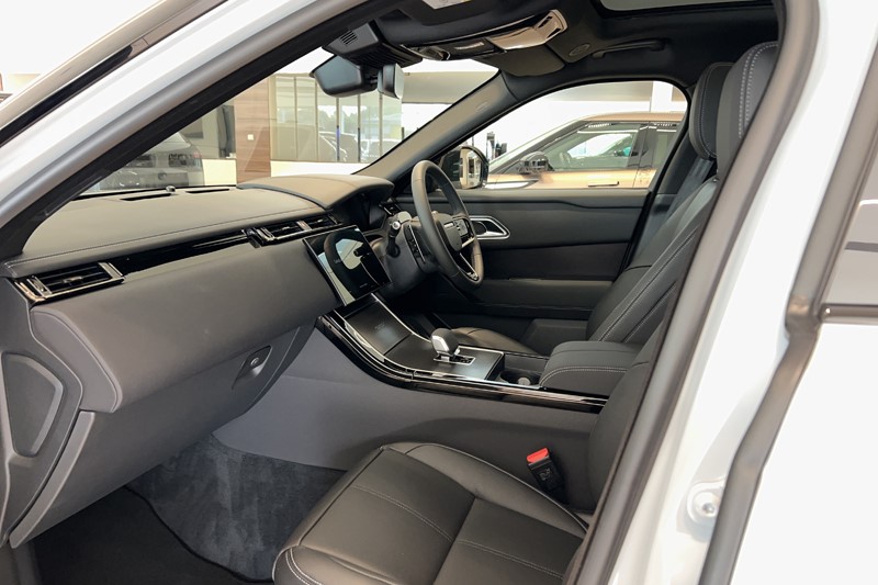  LAND ROVER RANGE ROVER VELAR 2.0 D200 MHEV Belgravia Edition 5dr Auto 5860090