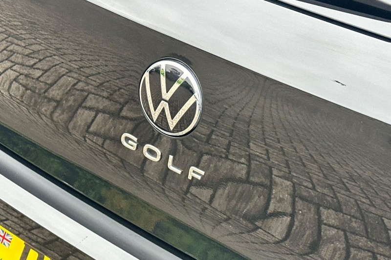 2025 (75) VOLKSWAGEN GOLF 1.5 TSI 150 R-Line 5dr 5529992