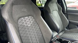 2025 (75) VOLKSWAGEN GOLF 1.5 TSI 150 R-Line 5dr 5529971
