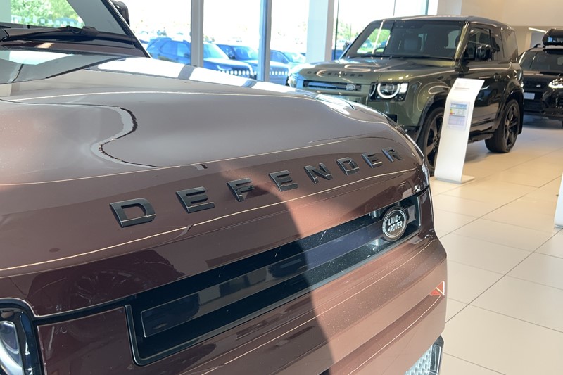  LAND ROVER DEFENDER 5.0 P525 V8 90 Edition 3dr Auto 5898180