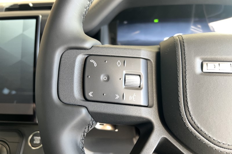 LAND ROVER DEFENDER 5.0 P525 V8 90 Edition 3dr Auto 5898159