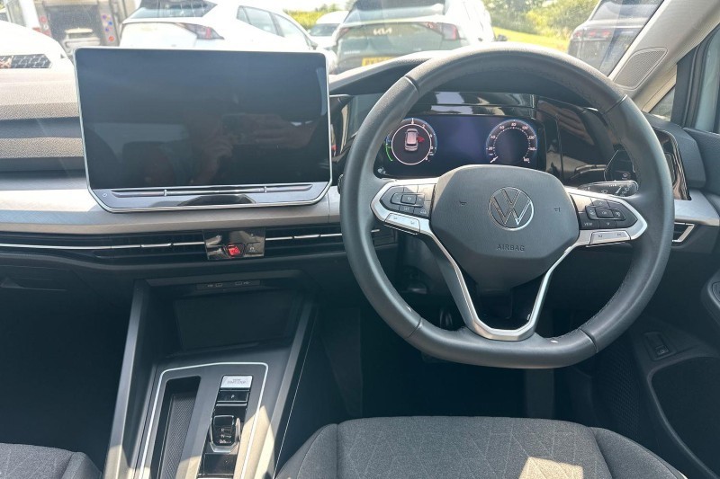 2025 (75) VOLKSWAGEN GOLF 1.5 TSI 204 Match eHybrid 5dr DSG 5545438