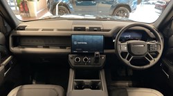LAND ROVER DEFENDER 3.0 D250 X-Dynamic SE 110 5dr Auto 5943043