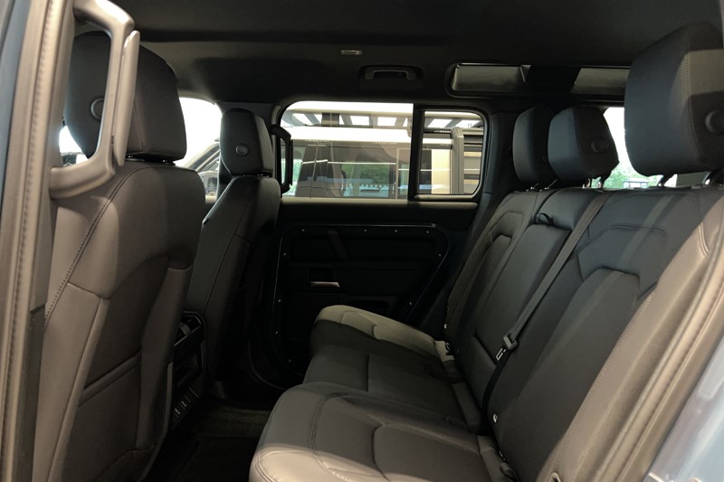  LAND ROVER DEFENDER 3.0 D250 X-Dynamic SE 110 5dr Auto 5943042