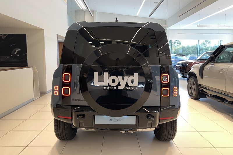  LAND ROVER DEFENDER 3.0 D250 X-Dynamic SE 110 5dr Auto 5943037