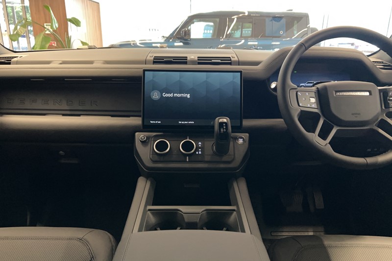  LAND ROVER DEFENDER 3.0 D250 X-Dynamic SE 110 5dr Auto 5943044