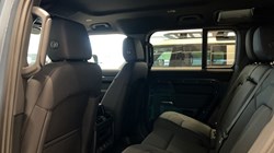 LAND ROVER DEFENDER 3.0 D250 X-Dynamic SE 110 5dr Auto 5943064