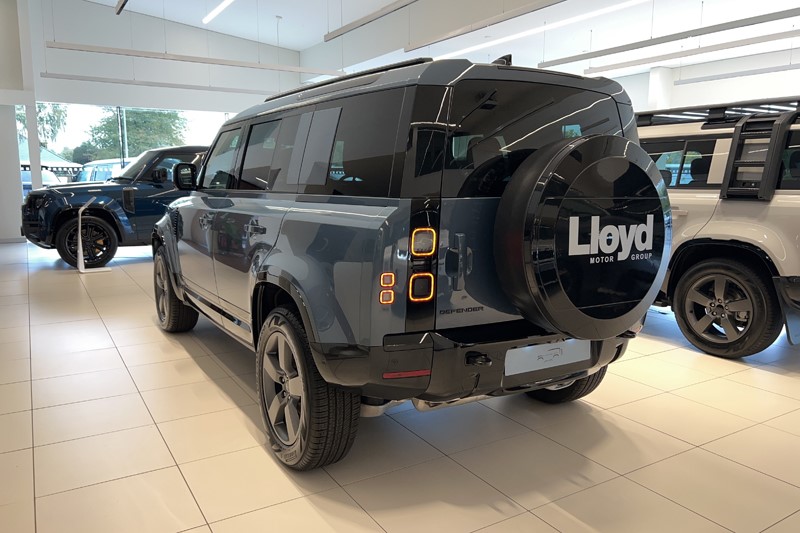  LAND ROVER DEFENDER 3.0 D250 X-Dynamic SE 110 5dr Auto 5943038