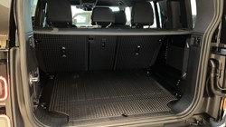 LAND ROVER DEFENDER 3.0 D250 X-Dynamic SE 110 5dr Auto 5943070