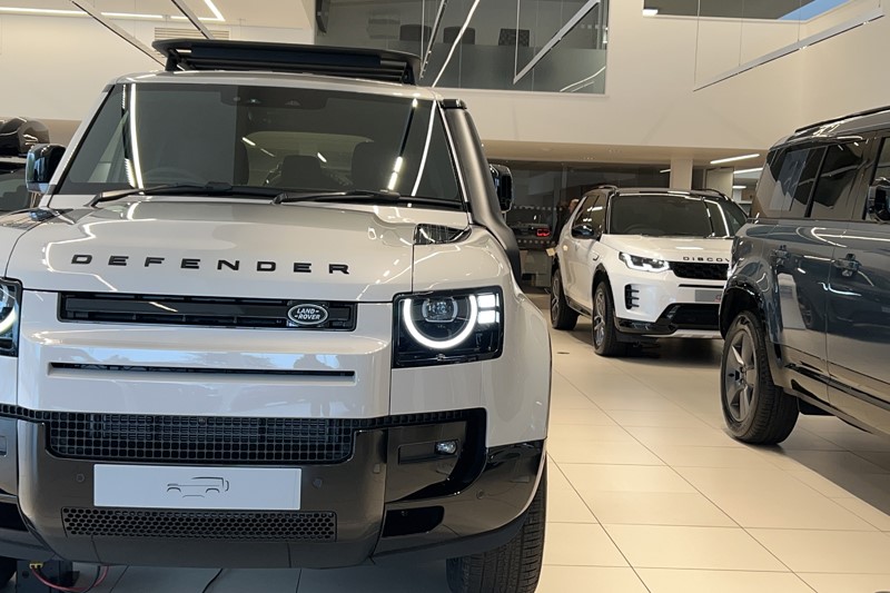  LAND ROVER DEFENDER 3.0 D250 X-Dynamic SE 110 5dr Auto 5943034