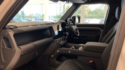 LAND ROVER DEFENDER 3.0 D250 X-Dynamic SE 110 5dr Auto 5943012