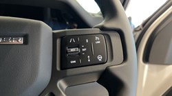 LAND ROVER DEFENDER 3.0 D250 X-Dynamic SE 110 5dr Auto 5943006