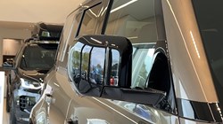 LAND ROVER DEFENDER 3.0 D250 X-Dynamic SE 110 5dr Auto 5861459