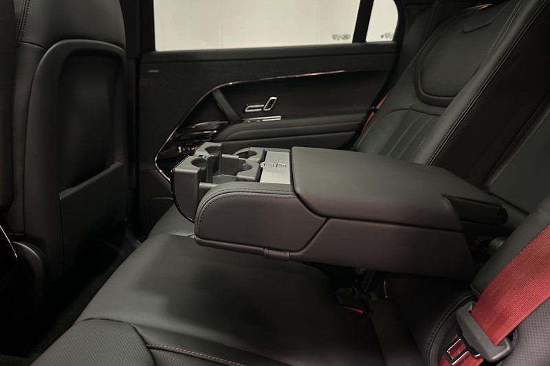  LAND ROVER RANGE ROVER SPORT 3.0 P460e Battersea Edition 5dr Auto 5920808