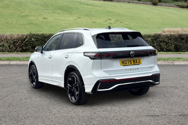 2025 (75) VOLKSWAGEN TIGUAN 1.5 eTSI 150 R-Line 5dr DSG 5680801