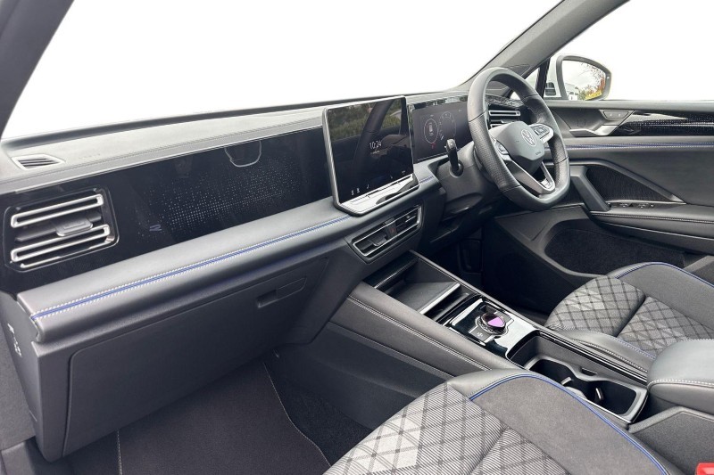 2025 (75) VOLKSWAGEN TIGUAN 1.5 eTSI 150 R-Line 5dr DSG 5680800