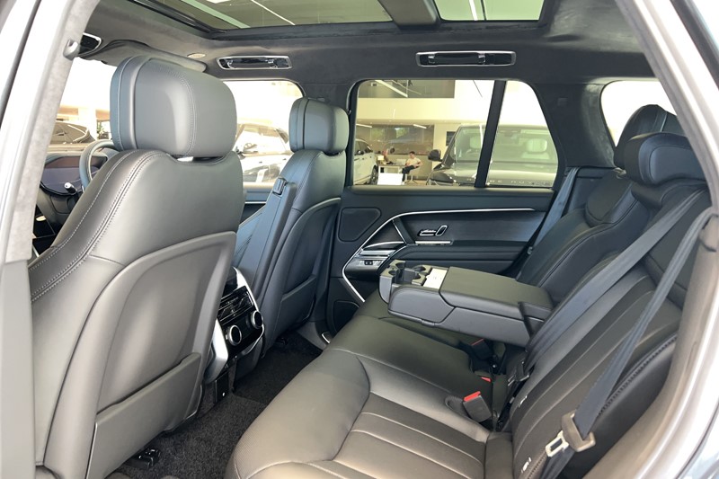  LAND ROVER RANGE ROVER 3.0 D300 Westminster Edition 4dr Auto 5853049