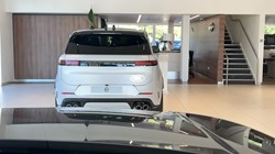 LAND ROVER RANGE ROVER 3.0 D300 Westminster Edition 4dr Auto 5853038