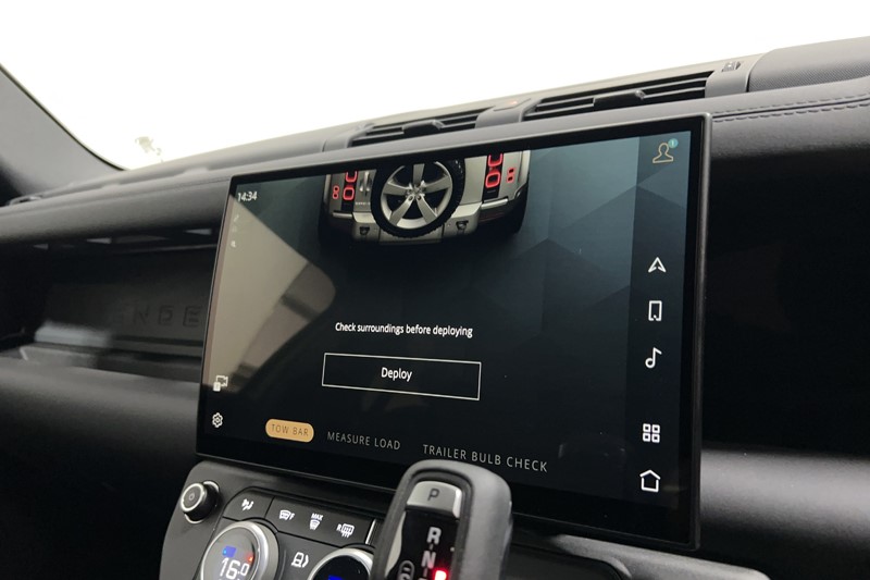  LAND ROVER DEFENDER 3.0 D250 X-Dynamic SE 110 5dr Auto 5732243