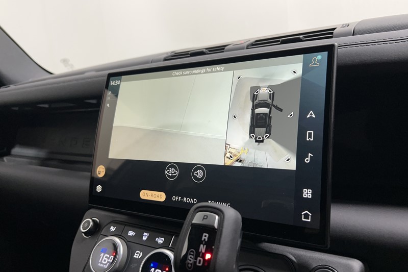  LAND ROVER DEFENDER 3.0 D250 X-Dynamic SE 110 5dr Auto 5732239