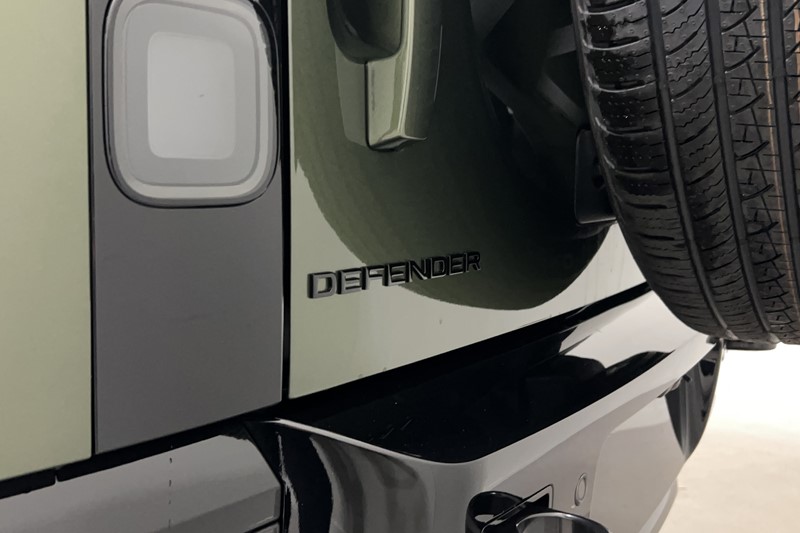  LAND ROVER DEFENDER 3.0 D250 X-Dynamic SE 110 5dr Auto 5732255