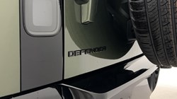 LAND ROVER DEFENDER 3.0 D250 X-Dynamic SE 110 5dr Auto 5732255