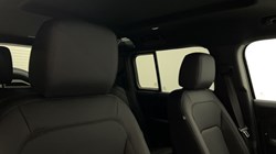 LAND ROVER DEFENDER 3.0 D250 X-Dynamic SE 110 5dr Auto 5732229