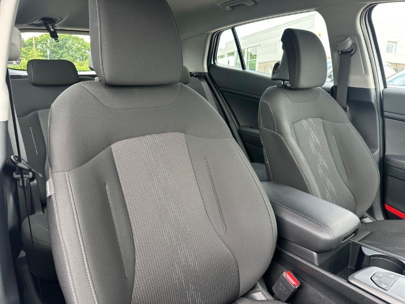 2025 (75) KIA SPORTAGE 1.6T GDi HEV Pure 5dr Auto 5568927