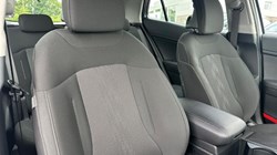 2025 (75) KIA SPORTAGE 1.6T GDi HEV Pure 5dr Auto 5568927