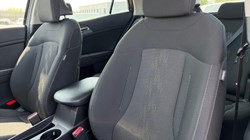 2025 (75) KIA SPORTAGE 1.6T GDi Pure 5dr 5624133