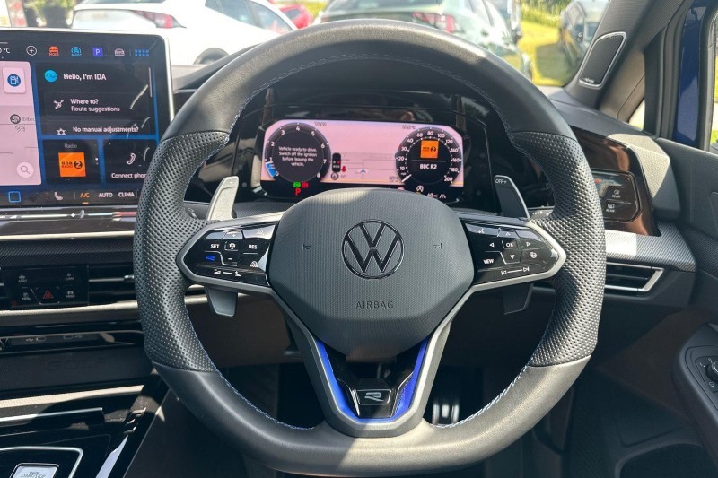 2025 (75) VOLKSWAGEN GOLF 2.0 TSI 333 R Black Edition 4Motion 5dr DSG 5547028