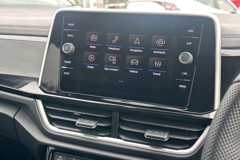 2025 (75) VOLKSWAGEN T-ROC 1.5 TSI R-Line 5dr 5555086