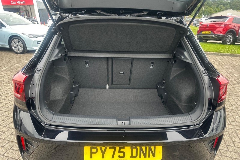 2025 (75) VOLKSWAGEN T-ROC 1.5 TSI R-Line 5dr 5555096