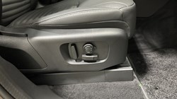 LAND ROVER DISCOVERY 3.0 D350 Landmark 5dr Auto 5922846