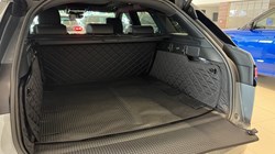 LAND ROVER RANGE ROVER VELAR 2.0 D200 MHEV Belgravia Edition 5dr Auto 5917656