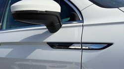 2023 (23) VOLKSWAGEN TIGUAN 1.5 TSI 150 R-Line 5dr DSG 5641164
