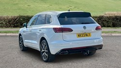 2023 (23) VOLKSWAGEN TOUAREG 3.0 V6 TDI 4Motion R-Line 5dr Tip Auto 5589187