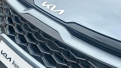 2024 (24) KIA SPORTAGE 1.6T GDi 207 HEV GT-Line S 5dr Auto AWD 5572582