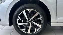 2025 (75) VOLKSWAGEN POLO 1.0 TSI Match 5dr 5762715