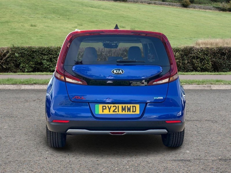 2021 (21) KIA SOUL 150kW First Edition 64kWh 5dr Auto 5594409