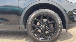 2019 (19) LAND ROVER DISCOVERY SPORT 2.0 TD4 180 HSE 5dr Auto 5622430