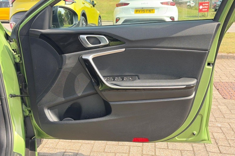 2023 (23) KIA XCEED 1.5T GDi ISG GT-Line 5dr 5639350
