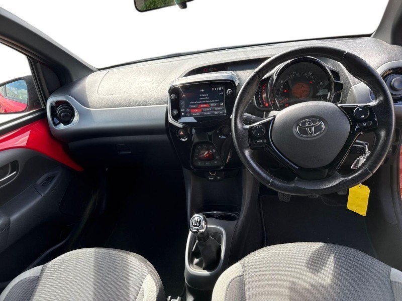 2021 (71) TOYOTA AYGO 1.0 VVT-i X-Trend TSS 5dr 5695098