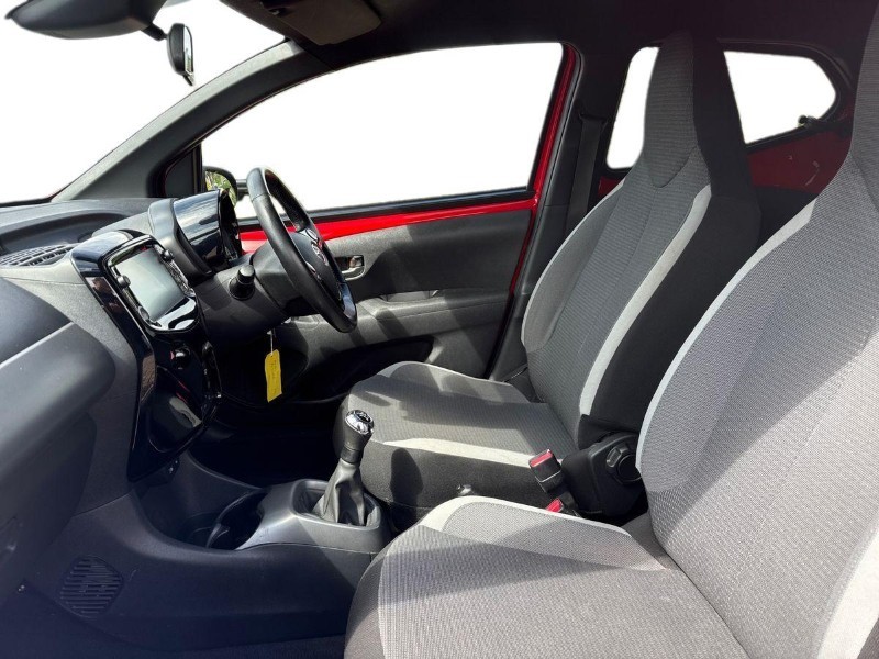 2021 (71) TOYOTA AYGO 1.0 VVT-i X-Trend TSS 5dr 5695094