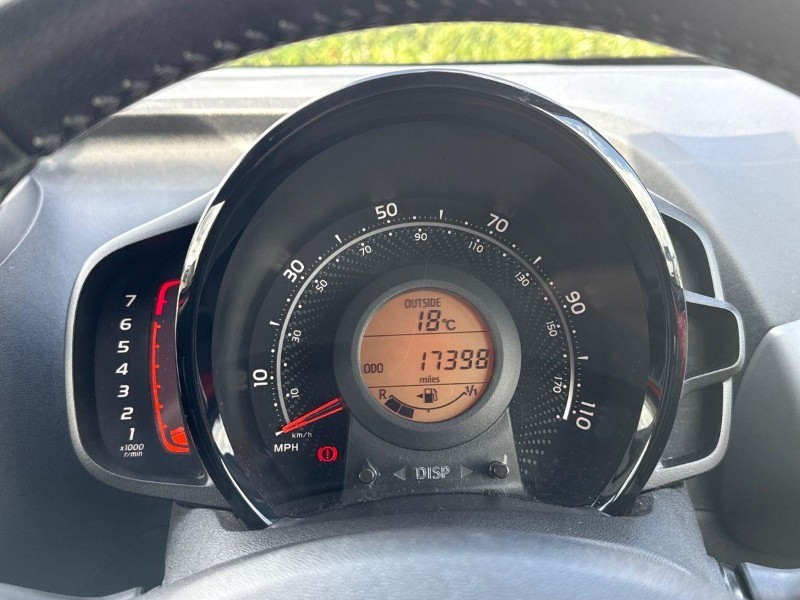 2021 (71) TOYOTA AYGO 1.0 VVT-i X-Trend TSS 5dr 5695108